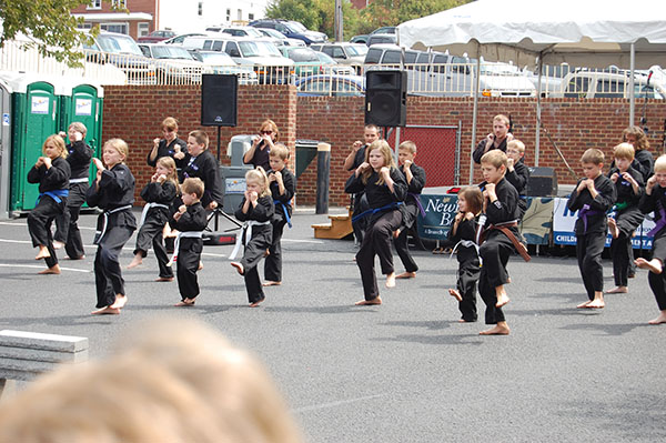 Kempo Karate Demo side kick