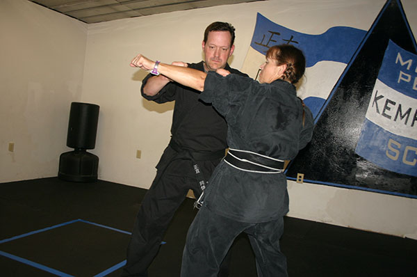 Kempo Karate tricep bloc